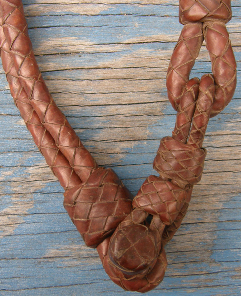 Cheval Western cuir tressé main Rommel Romal rênes popper avec boutons